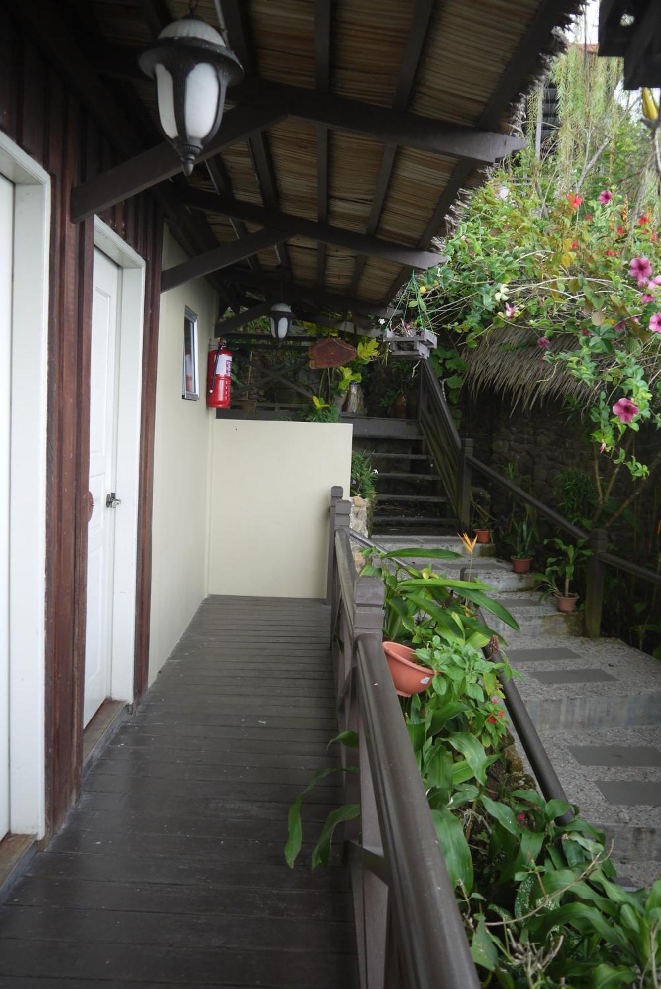 Kasih Sayang Hill Resort Kota Kinabalu Exterior photo
